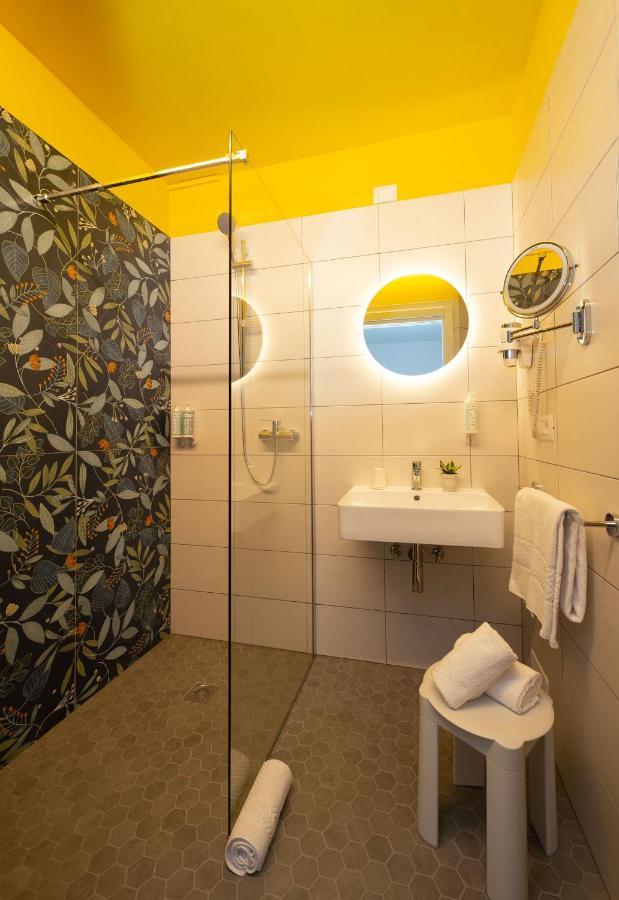 Nice Hotel ביביונה מראה חיצוני תמונה