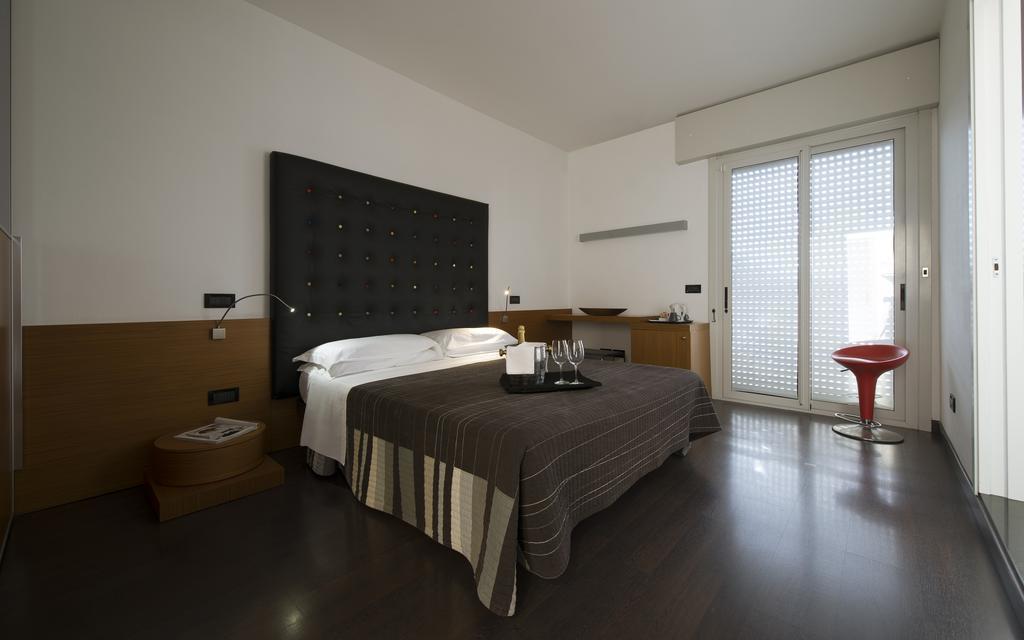 Nice Hotel ביביונה מראה חיצוני תמונה