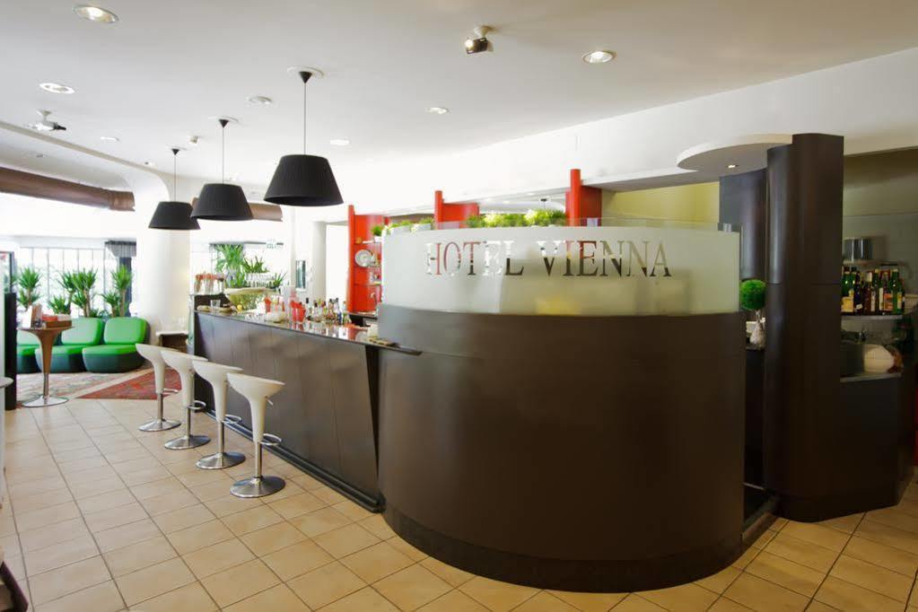 Nice Hotel ביביונה מראה חיצוני תמונה