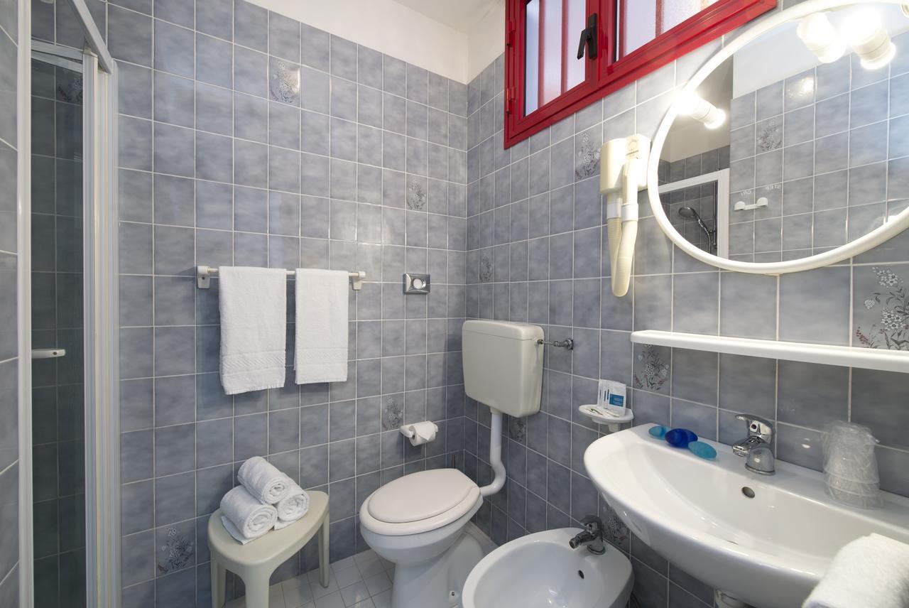 Nice Hotel ביביונה מראה חיצוני תמונה